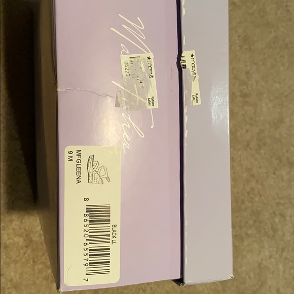 Marc Fisher Gleena Sandals - Picture 5 of 5